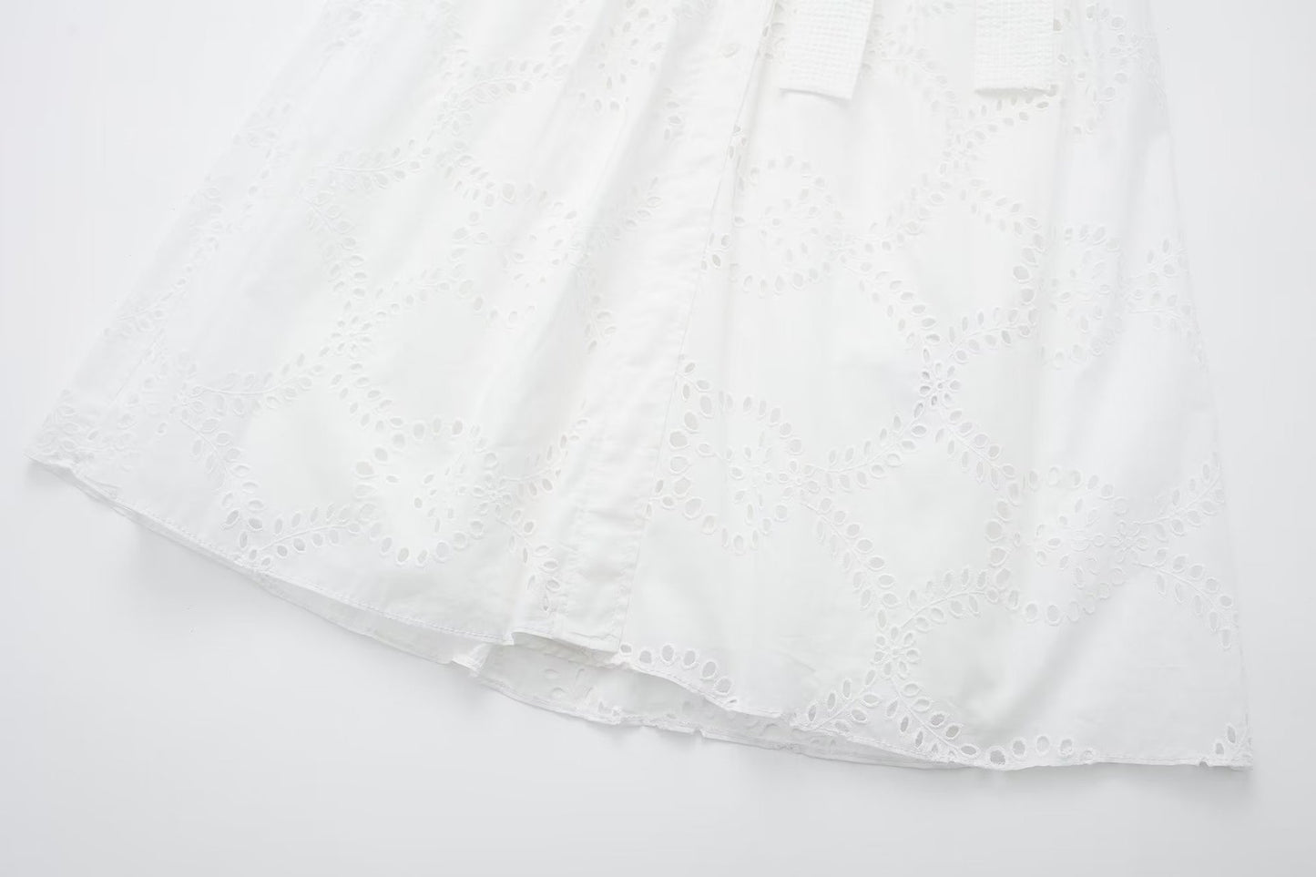 Caroline – Robe Longue Brodée