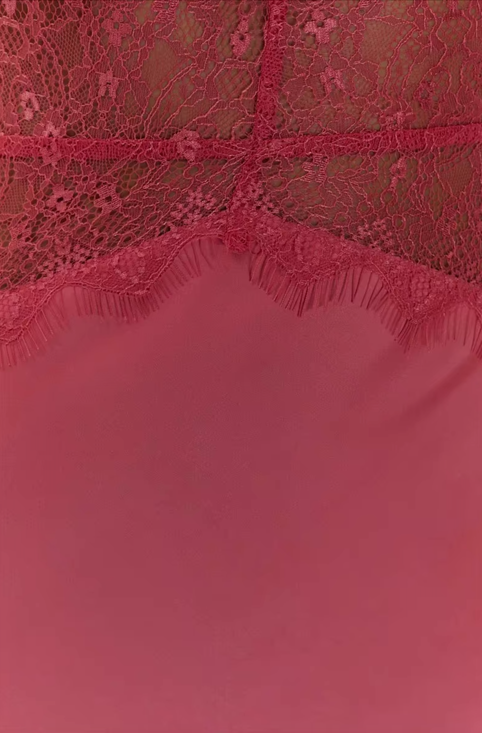 Andrea – Robe Longue à Détail Dentelle