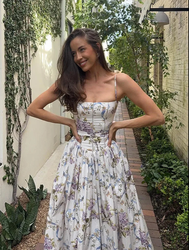 Violette – Robe corset romantique