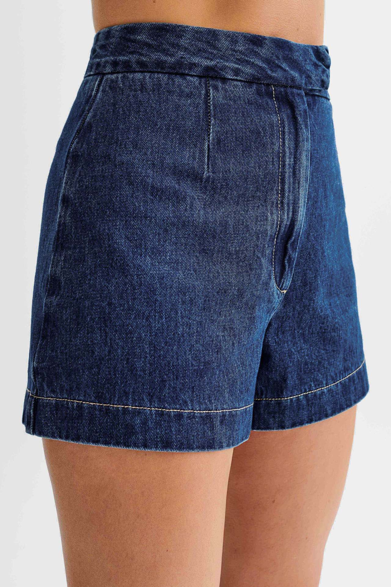 Inès – Ensemble Denim Cintré