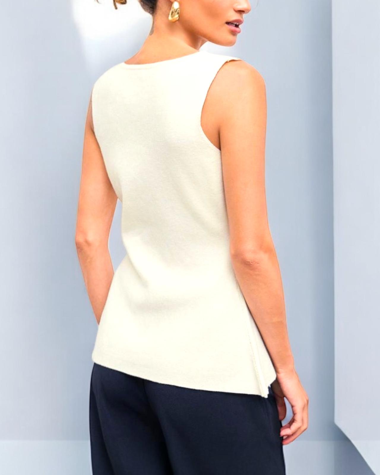 Léa – Gilet à Boutons Dorés