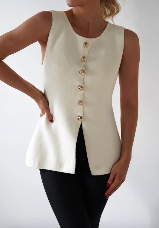 Léa – Gilet à Boutons Dorés
