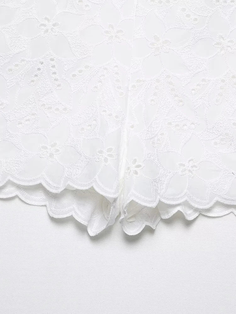 Manon – Short Brodé Blanc
